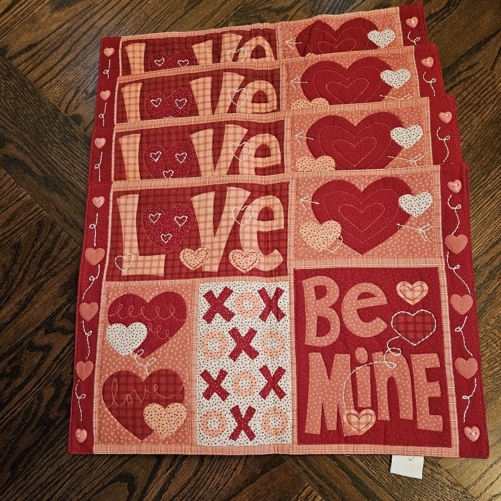 4 Valentine's Day Placemats